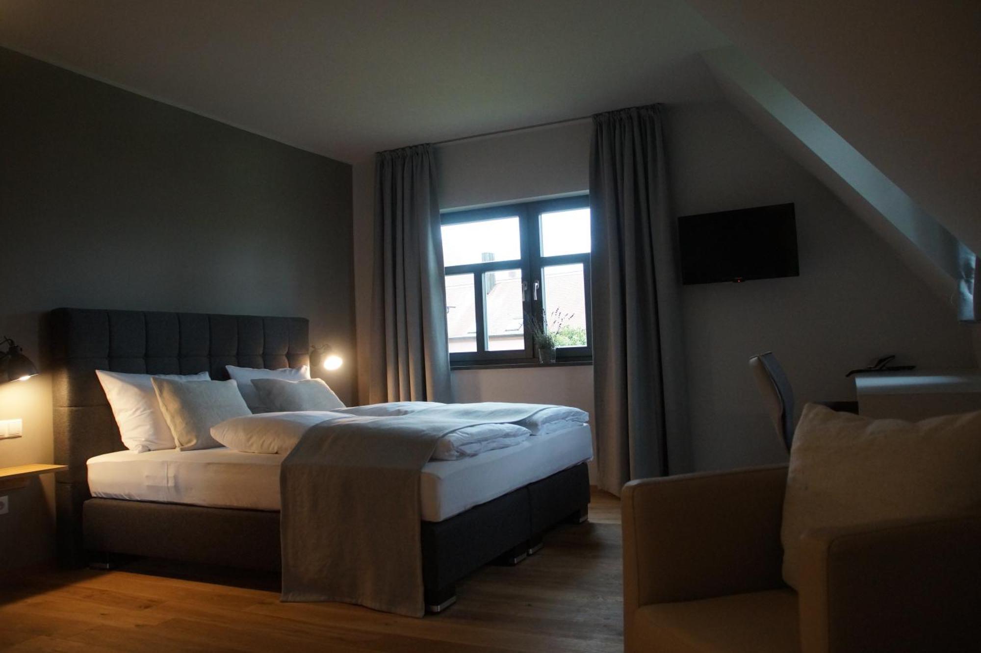 Hotel Dorfmuehle Lehrberg Phòng bức ảnh
